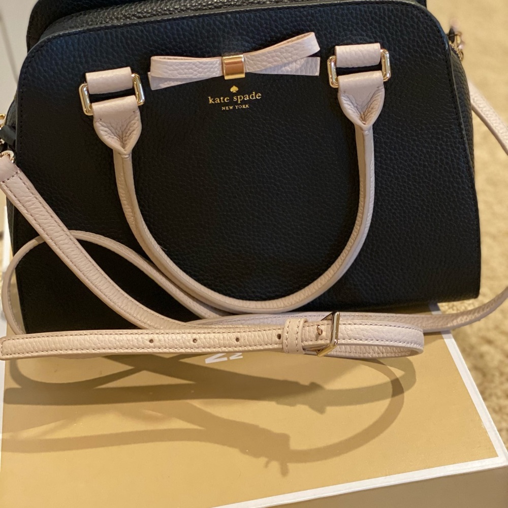 Bag - Picture 2 of 6